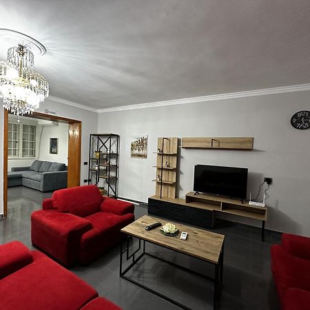 Tirana Treasure: Chic 2Br-Apartment 8Min To Skanderbeg Place Zewnętrze zdjęcie