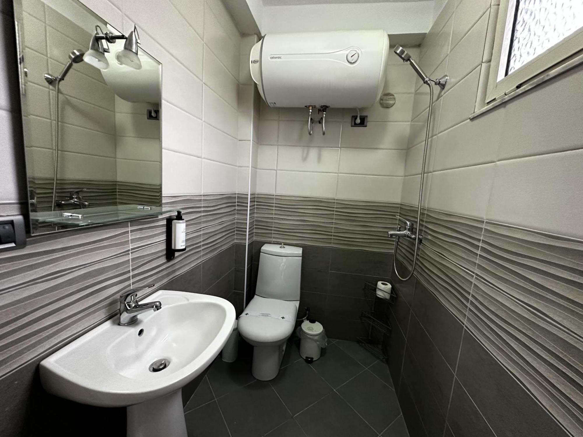 Tirana Treasure: Chic 2Br-Apartment 8Min To Skanderbeg Place Zewnętrze zdjęcie