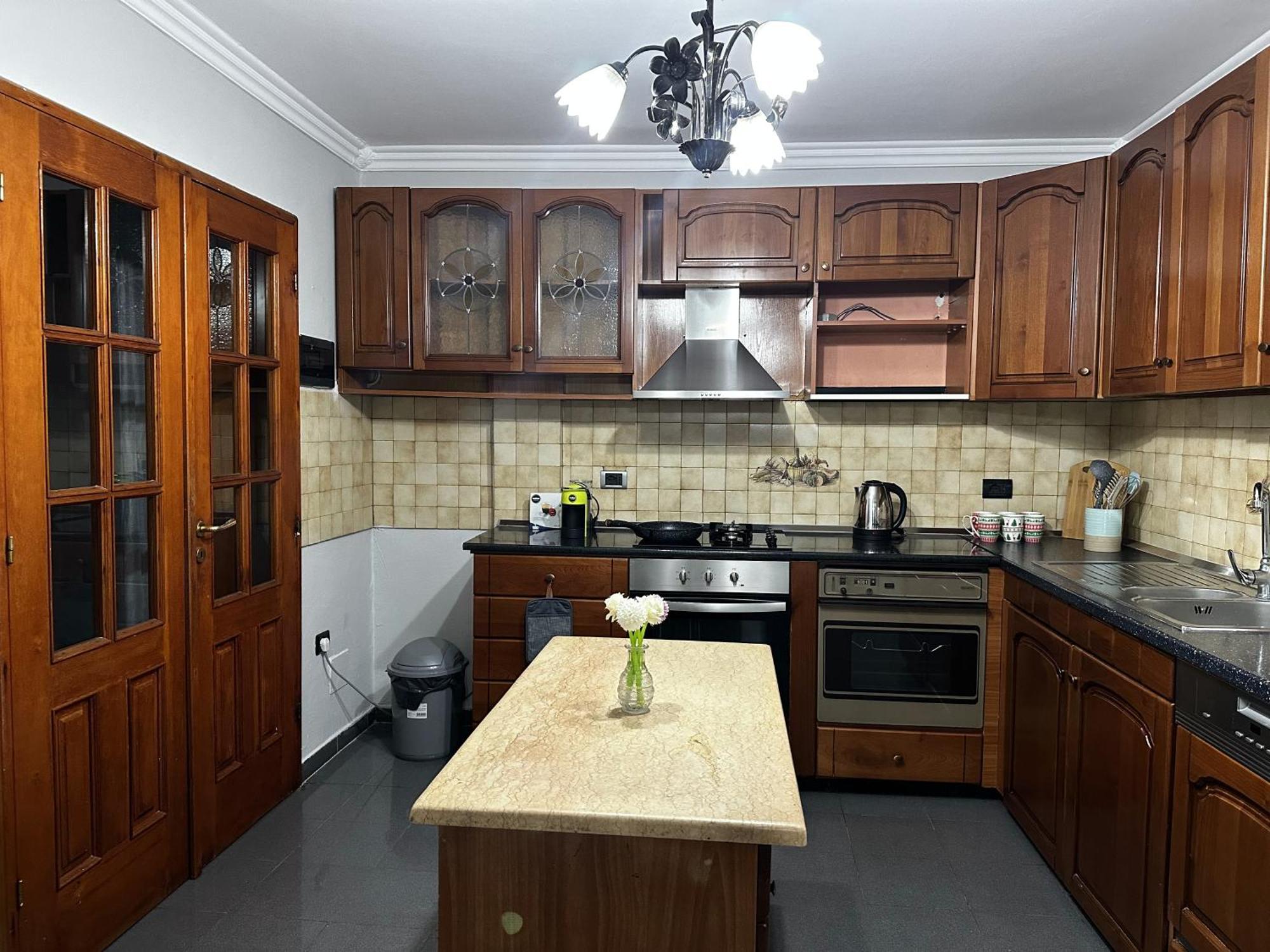 Tirana Treasure: Chic 2Br-Apartment 8Min To Skanderbeg Place Zewnętrze zdjęcie